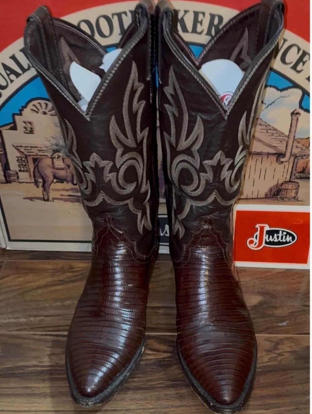 Justin Boots Womens Western Cowboy Boots with Embroidered Shaft 5.5 Vintage